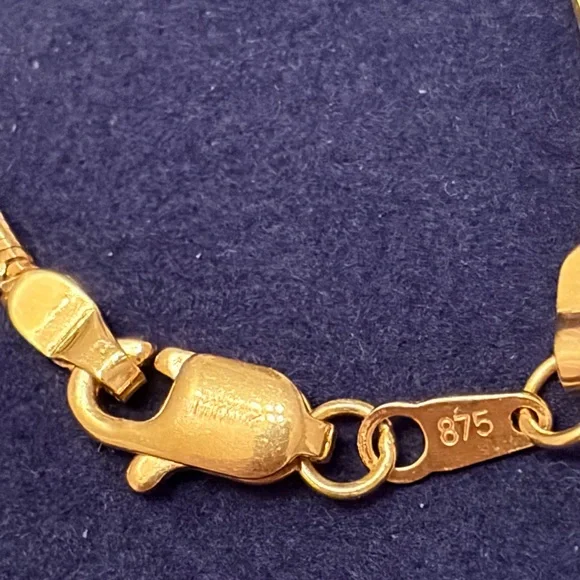 Herringbone Chain Gold Necklace - Picture 8 of 8